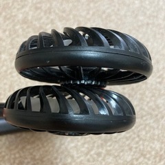 首掛け扇風機の画像