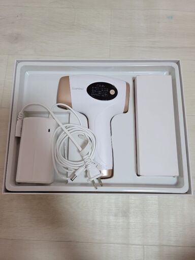 【早い者勝ち、半額以下】サーリシの自宅用脱毛器　型番ai01 ショット残数593916
