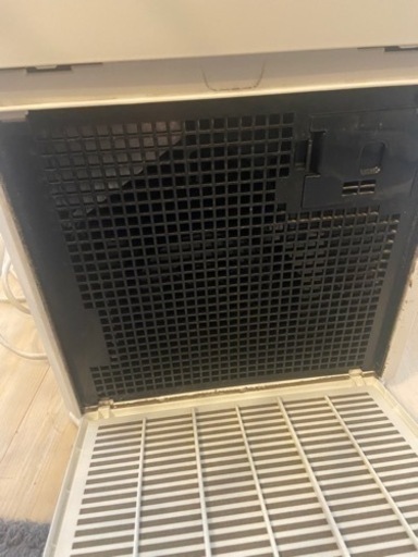 ほぼ新品！ダイキン空気清浄機　加湿機能付き