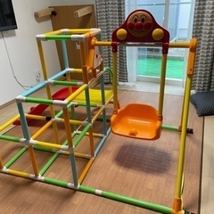 【引き渡し決定】アンパンマンジャングルジム（滑り台付き）の画像