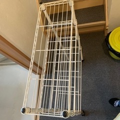 細長いラック？【取引者決まりました】の画像