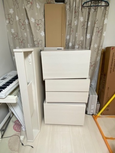 ニトリのセミダブル ベッド?