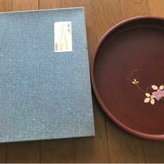 会津塗りのお盆の画像