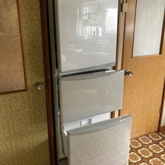 東芝冷蔵冷凍庫　340L  シルバーグレーの画像