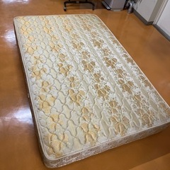 セミダブルマットレスの画像