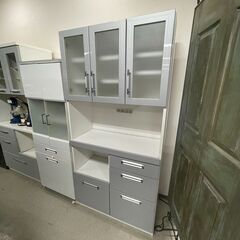 キッチンボード 収納棚 食器棚 ホワイト 大容量 W90×H180×D38.5cm 札幌 東区