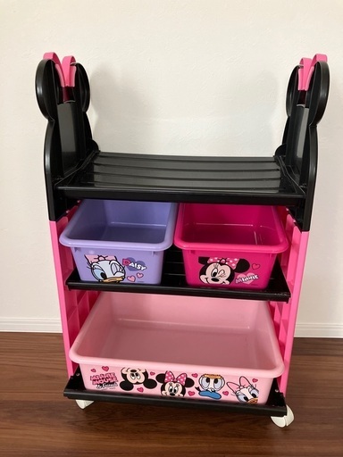 ディズニー　おもちゃ棚