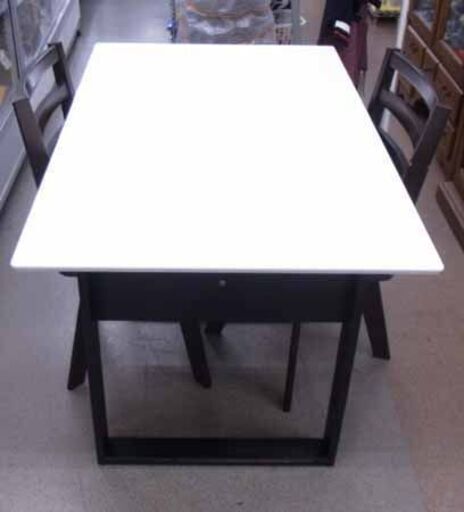 ニトリ 2人掛けダイニングセット バタフライ式 回転チェア×2脚 伸長式