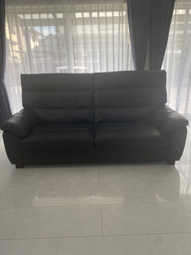 3人がけソファー　合皮