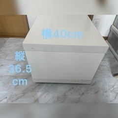 キャスター付きビデオデッキの画像
