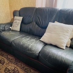 【0円】3シーター本革ソファ
