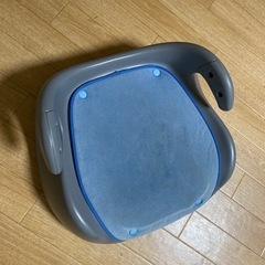 ジュニアシート、多少汚れあります
