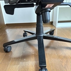 【成約しました】Secretlab OMEGA シークレットラボ　ゲーミングチェアの画像