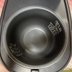 【リサイクルサービス八光】2021年製　アイリスオーヤマ 炊飯器 5.5合 IH式 40銘柄炊き分け機能 極厚火釜RC-IK50-Bの画像