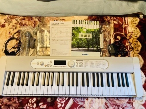 新品未使用　カシオ　CASIO 電子ピアノ　定価4万　