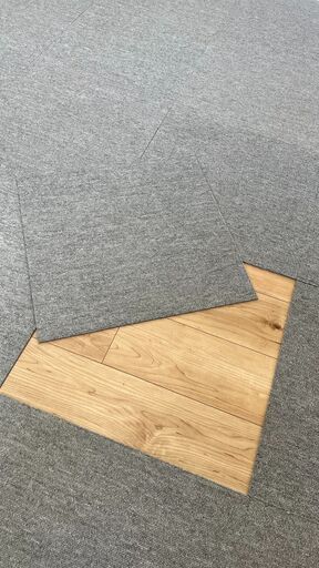 ニトリ 洗えるタイルカーペットグレー(ハーゲンMGY 50×50) 36枚　約5.5～6畳分