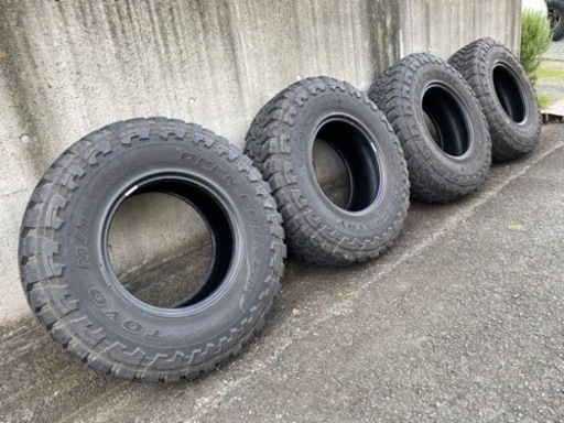 【お取引き終了】【値下げ】ランクル！ジムニーに！TOYO オープンカントリー MT 255/85r16