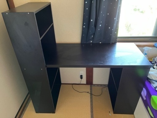 テーブル