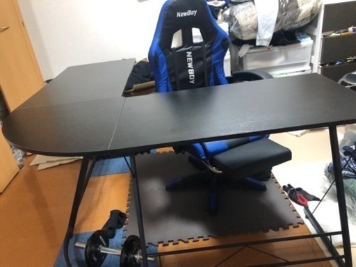 ゲーミングチェア、テーブルセット