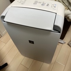【お取引中】除湿機＆電気ファンヒーター
