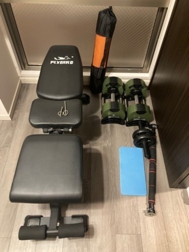 ホームジムセット(ダンベル、ベンチ、懸垂バー、ヨガマット、アブローラー)