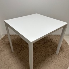 IKEA ダイニングテーブル メルトルプの画像
