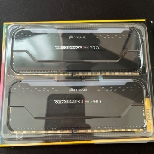 コルセアVENGEANCE RGB PRO 8GB×2
