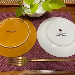 ミッフィ＆リラックマのお皿の画像