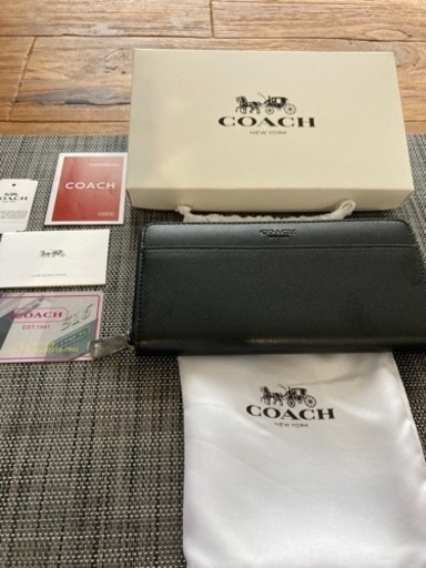 コーチ　長財布　【本物.新品未使用】