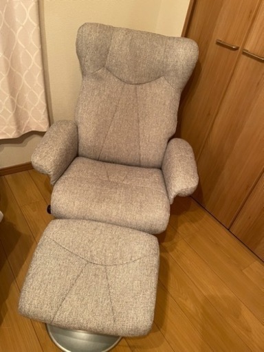 ニトリ　リクライニングチェア　(お値下げ不可)