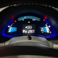 日産リーフ　10セグ　67,000km ホワイトの画像