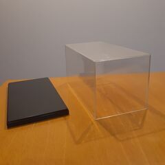 コレクションケース　8個と1個の画像