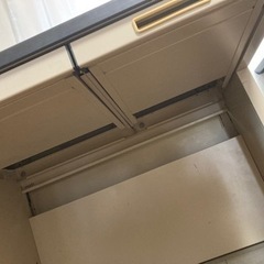 パソコンデスクの画像