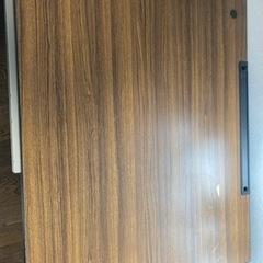 パソコンデスクの画像