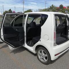 【ダイハツ ムーヴ L185S カスタムX 4WD H23年 パールホワイト オートエアコン スマートキー エンスタ】の画像