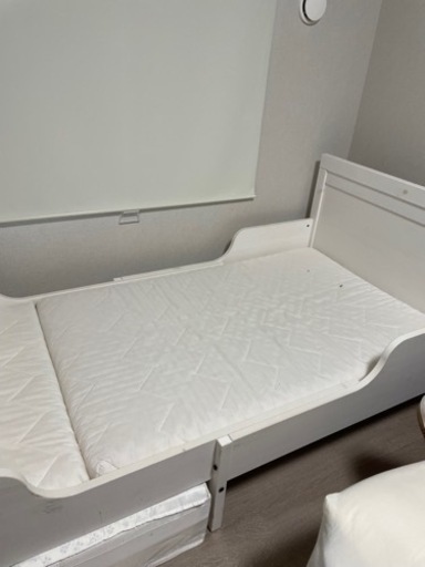 IKEA スンドヴィーク 伸縮ベッド