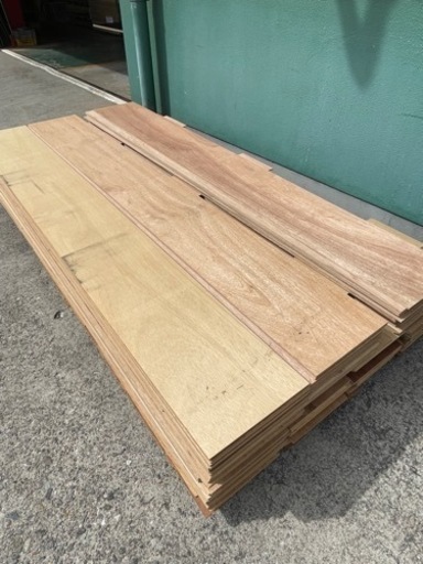 ご自宅・納屋など大規模DIYに！ カット合板１２０枚