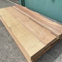 ご自宅・納屋など大規模DIYに！ カット合板１２０枚