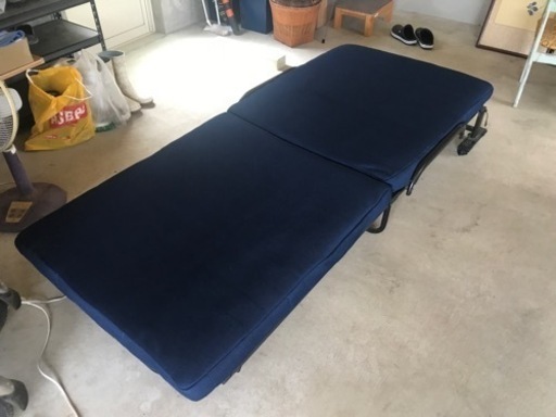 折りたたみベッド（商談中）