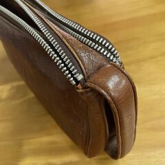 [本革]セカンドバック、持ち手付、ジッパー2つ、内ポケット豊富★引き取り送料0円の画像