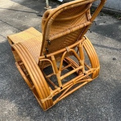 椅子の画像
