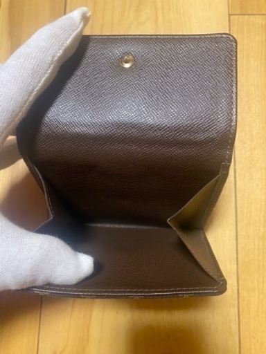 LOUIS VUITTON   財布