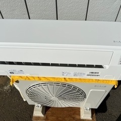 ■美品 使用3ヵ月■エアコン 2022年製 6畳用 YHA-S22M-W■ヤマダ電機 2.2kw RIAIR 単相100V 冷媒R32