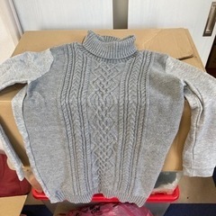 洋服 服 アパレル まとめ売り 2箱　②の画像