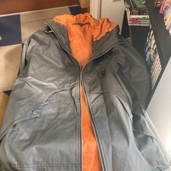 洋服 服 アパレル まとめ売り 2箱　②の画像