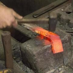 火力発電所内での鍛冶作業♪　未経験歓迎です！
