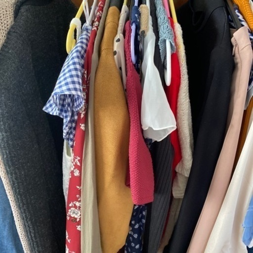 服　まとめ売り　Mサイズくらい