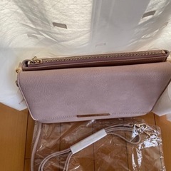 リエンダ　肩掛けポシェット　淡いピンク色の画像