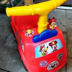 ミッキーの乗り物、鳴ります光ります