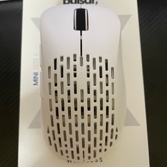 ワイヤレスゲーミングマウスpulsar xlite v2 mini  wirelessの画像